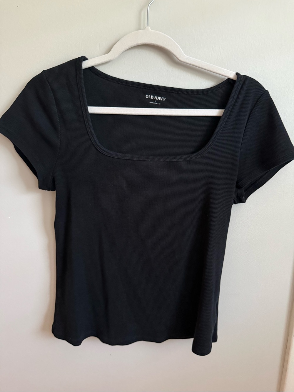Old Navy Black Scoop Neck Ribbed Short Sleeve Tee